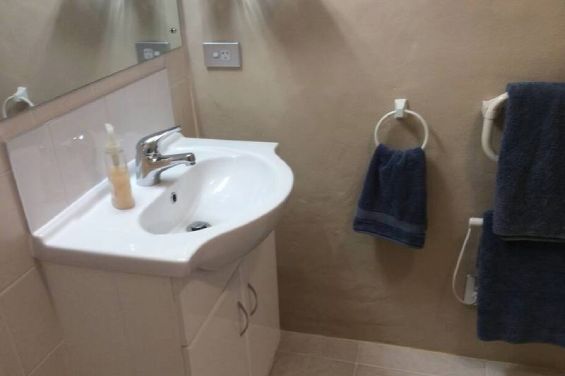 Gold Suite bathroom