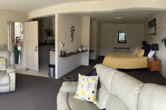 Gold Suite lounge